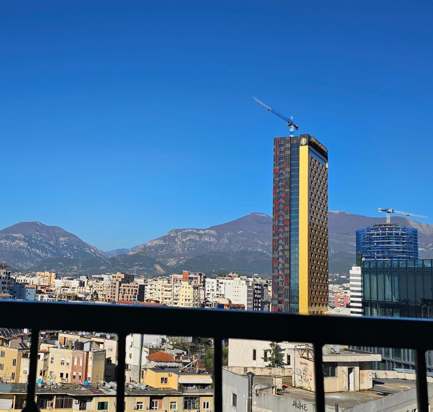 טיראנה Sky Apartaments City Center מראה חיצוני תמונה