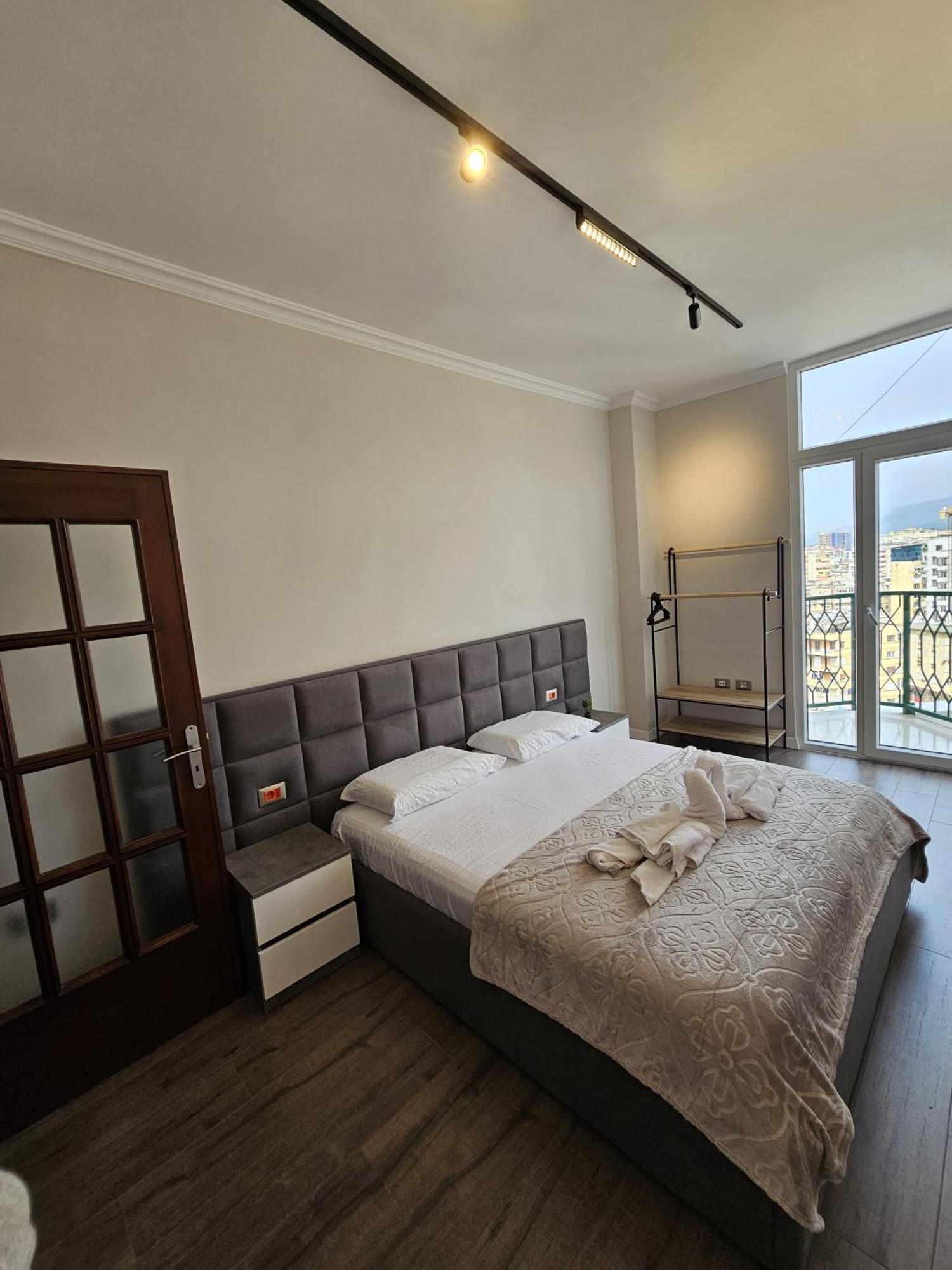 טיראנה Sky Apartaments City Center מראה חיצוני תמונה