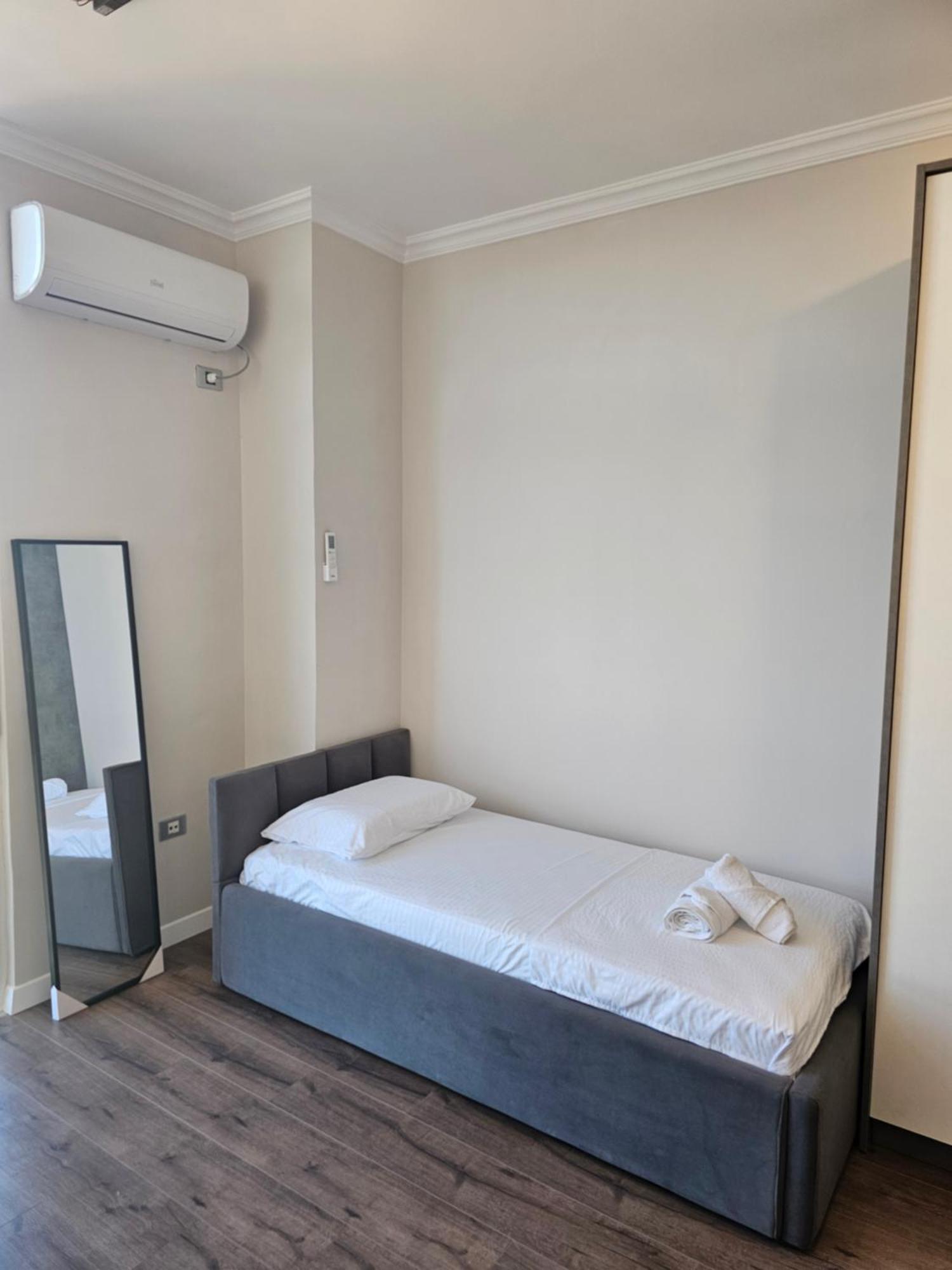 טיראנה Sky Apartaments City Center מראה חיצוני תמונה