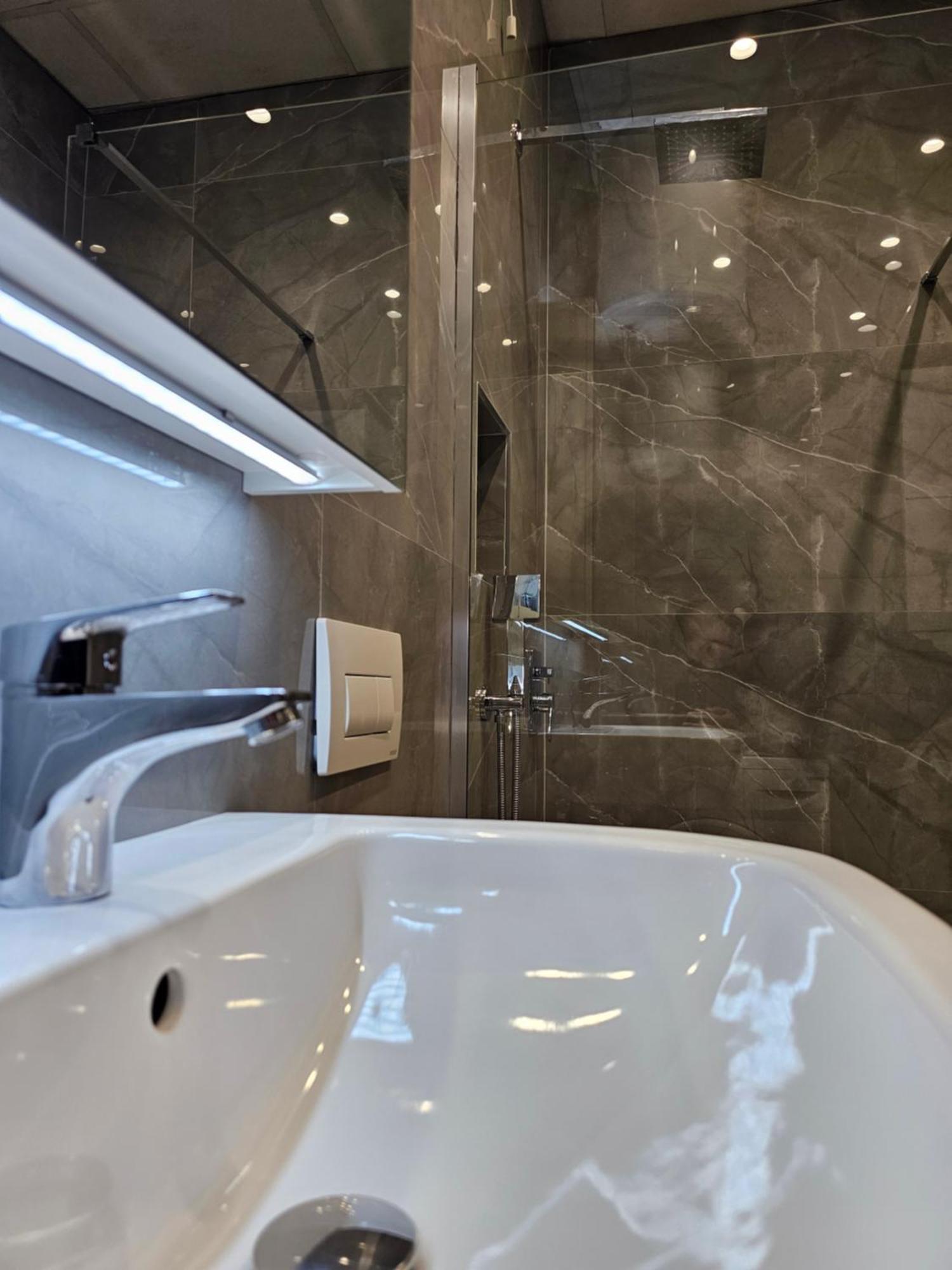 טיראנה Sky Apartaments City Center מראה חיצוני תמונה