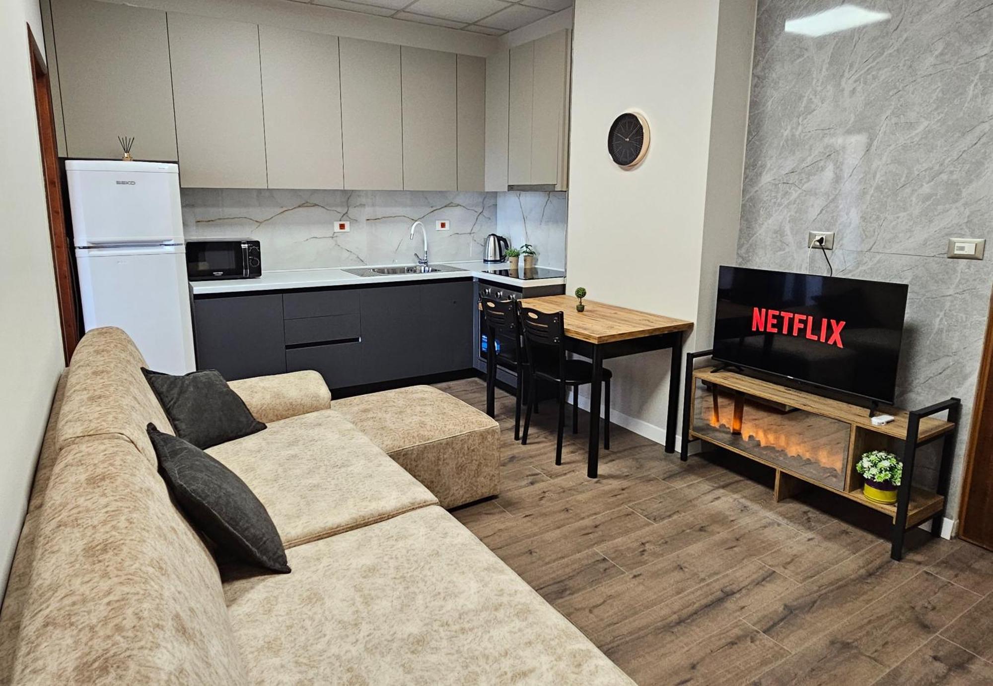 טיראנה Sky Apartaments City Center מראה חיצוני תמונה