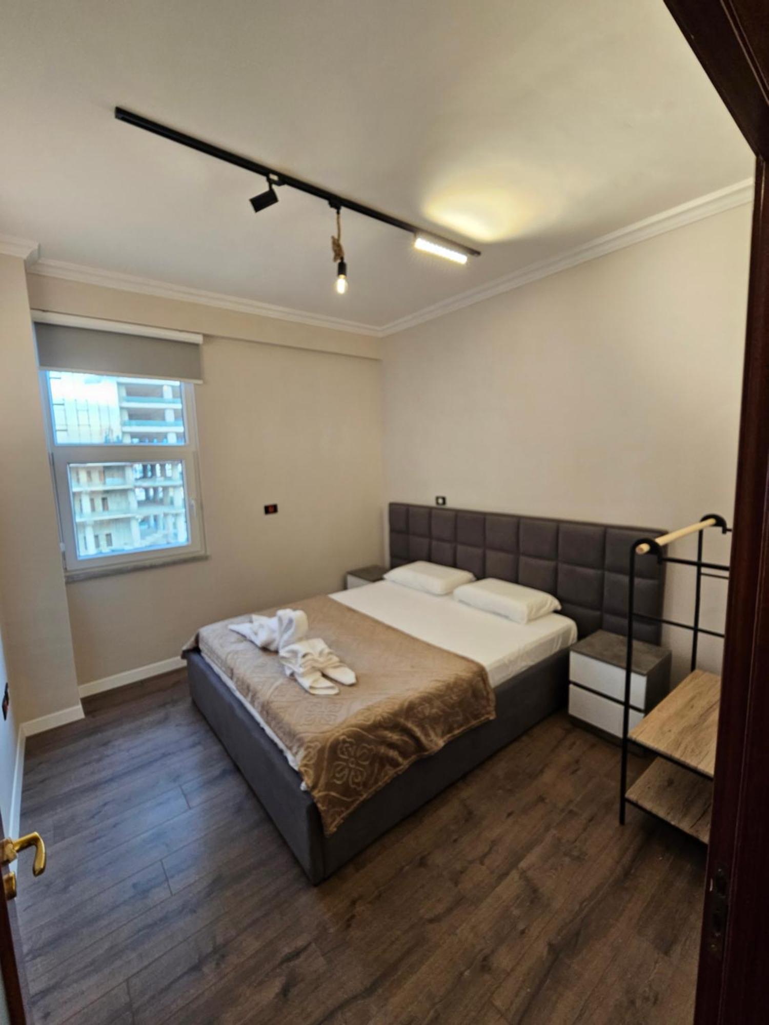 טיראנה Sky Apartaments City Center מראה חיצוני תמונה