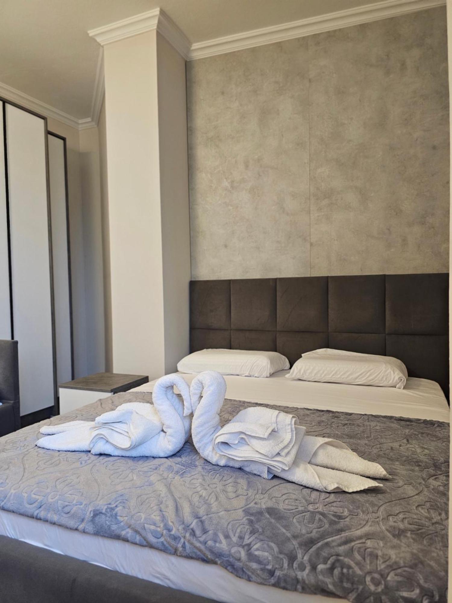 טיראנה Sky Apartaments City Center מראה חיצוני תמונה